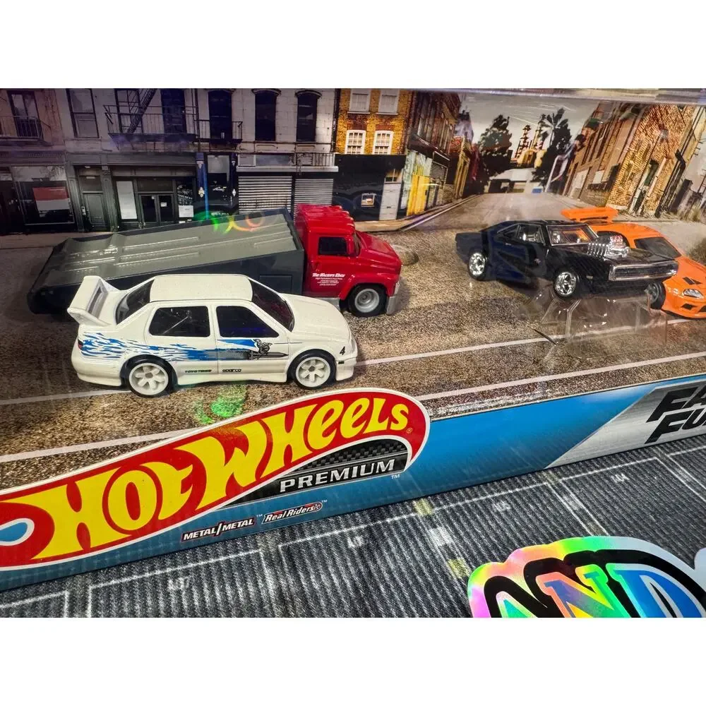 Hot Wheels box set diorama Fast and Furious Carryon